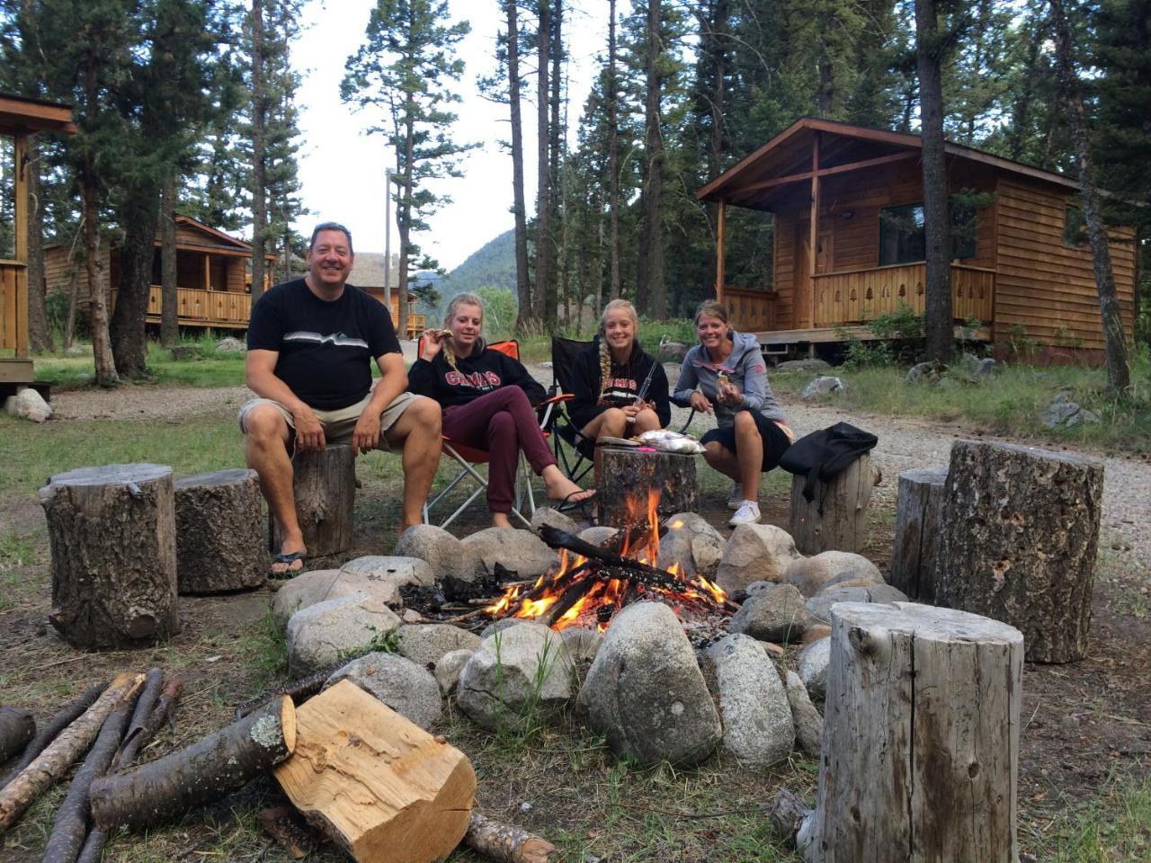 Boulder Creek Lodge Maxville Exteriör bild